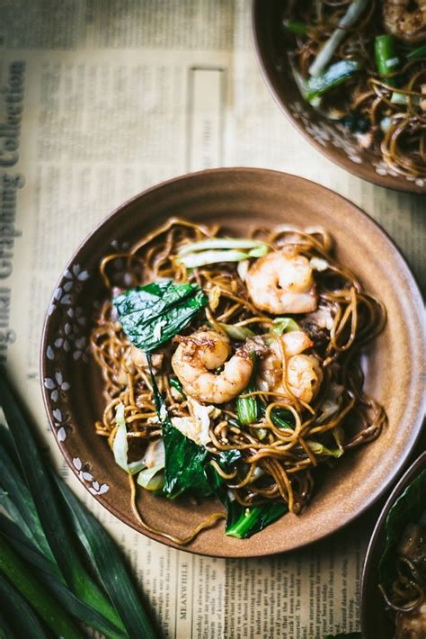 mie-goreng-authentic-fried-indonesian-noodles image