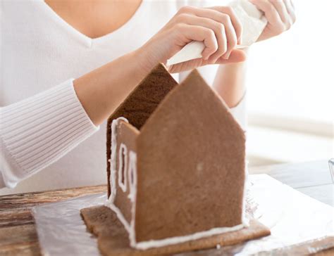 strong-gingerbread-for-houses-cakecentralcom image