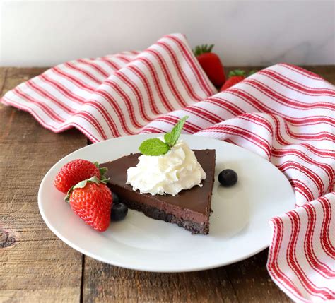 easy-delicious-dark-chocolate-tart-marie-saba-so image