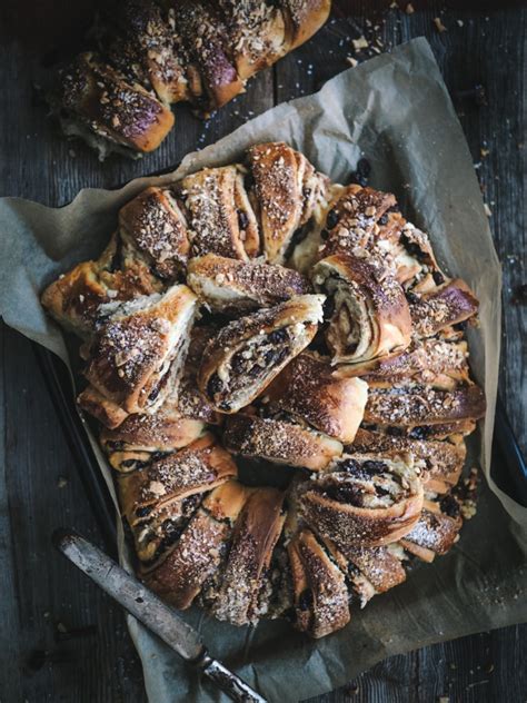 glitre-kringle-raisin-and-almond-filled-pastry image