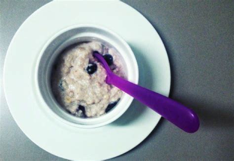 blueberry-porridge-real-recipes-from-mums image