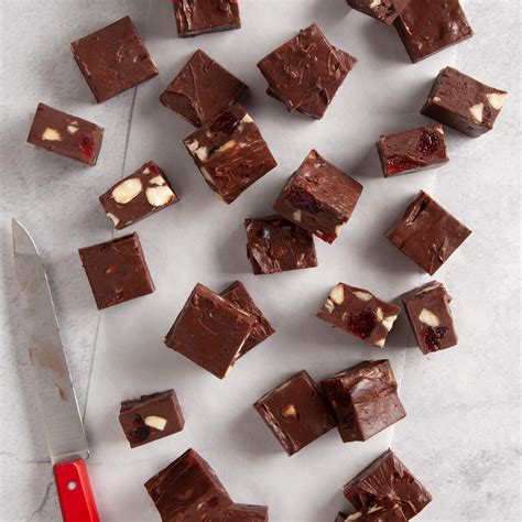35-chocolate-and-cherry-desserts-you-have-to-try-taste image