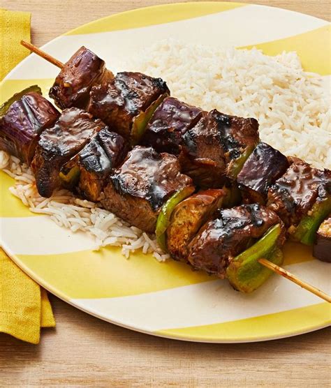 best-soy-ginger-beef-kebabs-with-rice image
