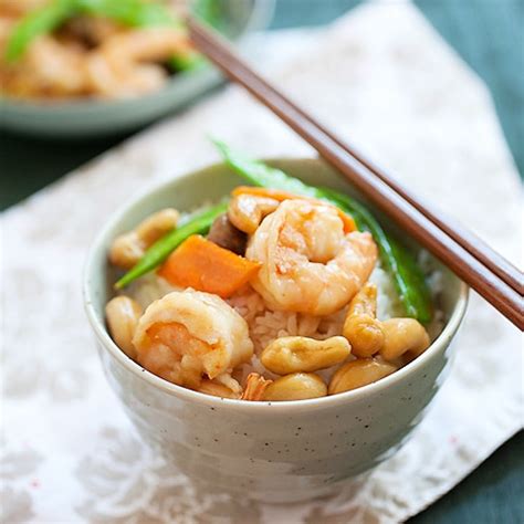 cashew-shrimp-with-delicious-brown-sauce-rasa image