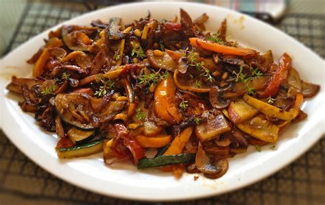 indo-chinese-vegetable-stir-fry-honest-cooking image