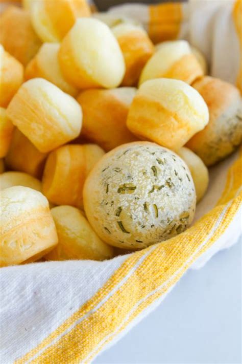 how-to-make-brazilian-cheese-bread-the-pioneer-woman image