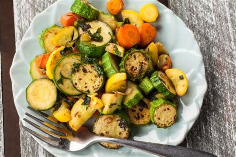 recipe-for-grilled-baby-vegetables-with-garlic-saffron image