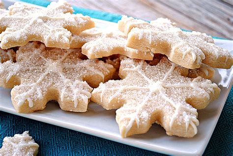 vanilla-almond-sugar-cookies-eat-yourself-skinny image