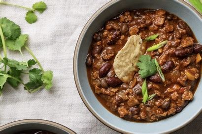 vegetarian-chili-with-beans-and-veggie-crumbles image