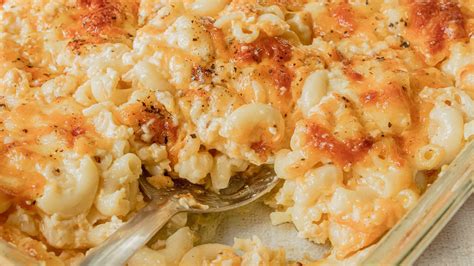 southern-baked-mac-and-cheese-with-evaporated-milk image