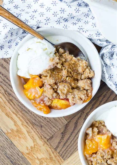 peach-crumble-recipe-the-best-rachel-cooks image