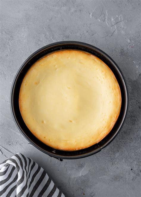 low-fat-cheesecake-gimme-delicious image