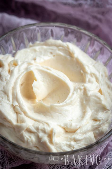 vanilla-cream-cheese-buttercream-let-the-baking-begin image