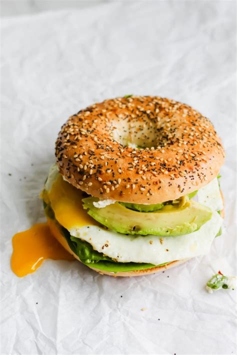 everything-bagel-breakfast-sandwich image
