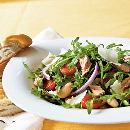 arugula-italian-tuna-and-white-bean-salad image