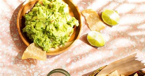 la-casitas-guacamole-with-jalapeo-and-totopos image