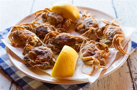 moleche-fried-soft-shell-crabs-italian-food-forever image