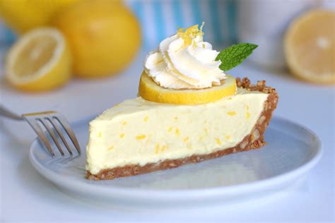 easy-greek-yogurt-lemon-cream-pie-better-living image