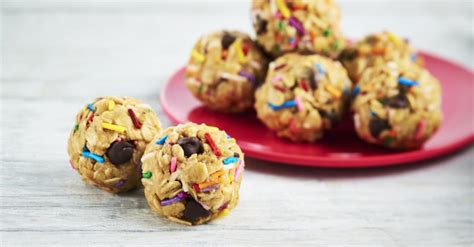 kraft-peanut-butter-snack-bites-with-sprinkles image