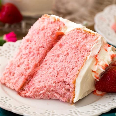 strawberry-cake-no-jello-with-whipped-cream-cheese image