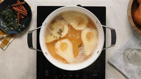 cider-poached-pears-easy-recipes-with-hard-cider image