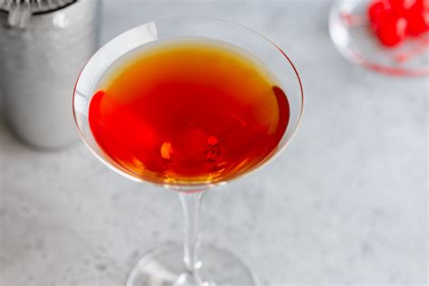 perfect-manhattan-cocktail-recipe-the-spruce-eats image