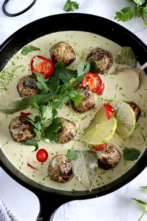 thai-green-curry-vegan-meatballs-dels-cooking-twist image