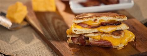 mini-naan-grilled-cheese-with-bacon-stonefire image