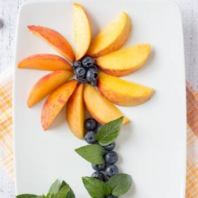 30-tasty-fruit-platters-for-just-about-any-celebration image