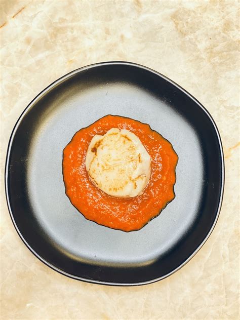 pan-seared-scallops-with-roasted-red-pepper-sauce image