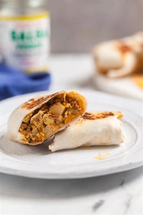 meal-prep-green-chile-breakfast-burritos-the-busy image