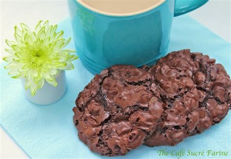 chocolate-chewy-meringue-cookies-the-caf-sucre-farine image