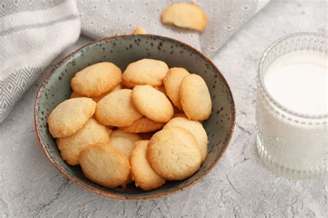 brown-edge-butter-cookies-recipe-the-spruce-eats image