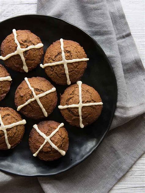low-fodmap-hot-cross-buns-no-gluten-or-dried-fruit-the image