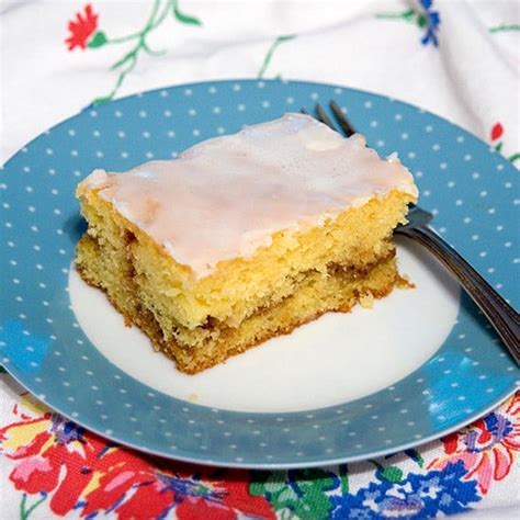 easy-homemade-honey-bun-cake-recipe-lanas image