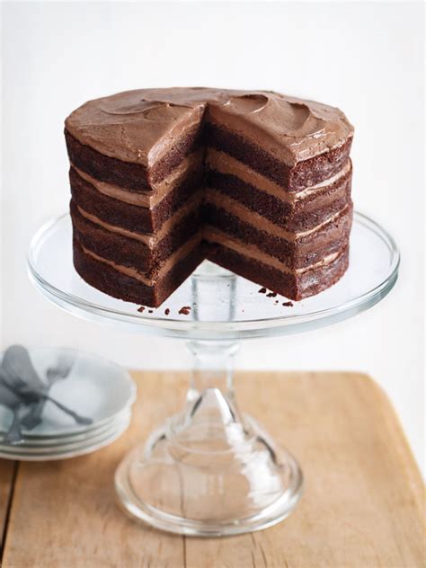 chocolate-buttermilk-layer-cake-donna-hay image