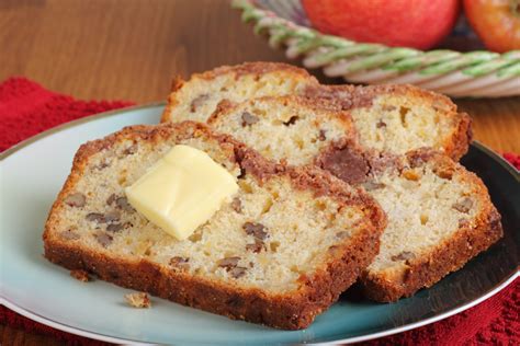 homemade-apple-bread-recipe-for-brunch-or-dessert image