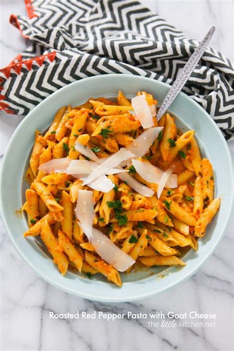 roasted-red-pepper-pasta-with-goat-cheese-the image