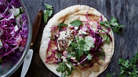 16-ways-to-eat-lots-of-pita-bread-and-chips image