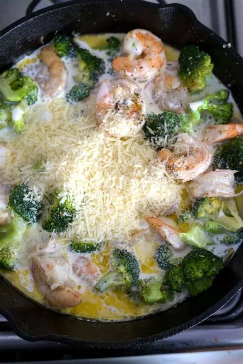 creamy-shrimp-broccoli-divalicious image