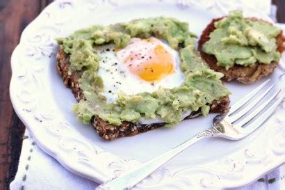 avocado-egg-in-a-hole-toast-tasty-kitchen image