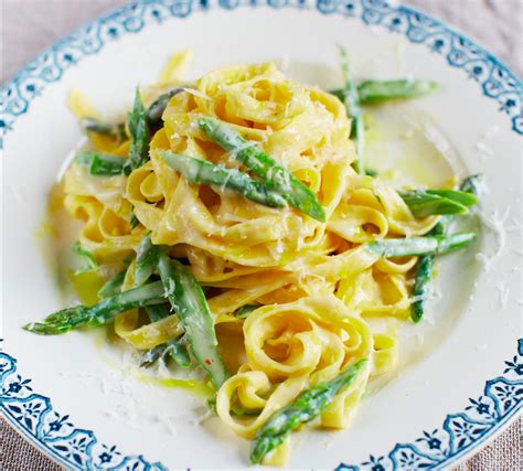 tagliatelle-with-asparagus-and-parmesan-fonduta image