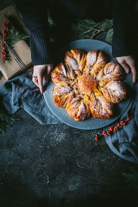 saffron-star-bread-adventures-in-cooking image