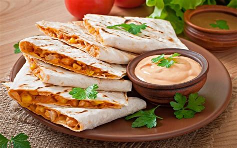 unique-quesadilla-sauces-that-are-ridiculously-zesty image