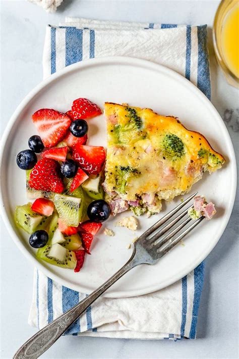 low-carb-crustless-ham-and-cheese-quiche image