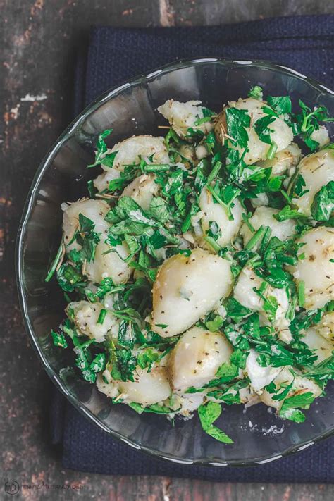 boiled-potatoes-with-garlic-and-fresh-herbs-the image