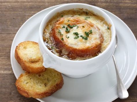 baked-french-onion-soup-recipe-cdkitchencom image