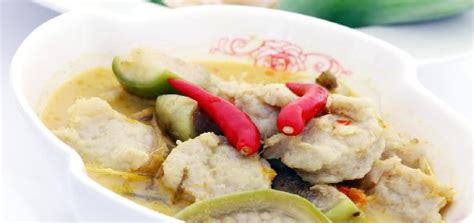 cambodian-style-fish-poached-in-coconut-milk image