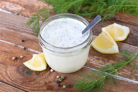 german-sour-cream-and-dill-sauce-the image