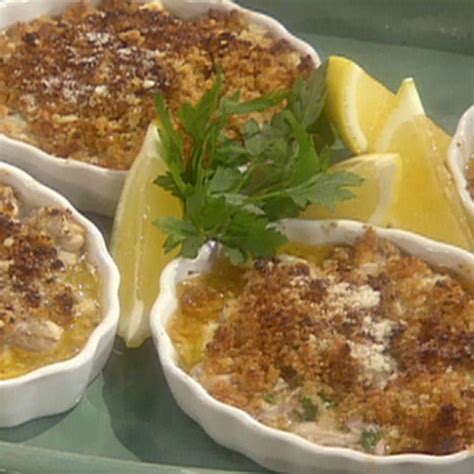 emerils-gulfcoast-fishhouse-restaurant-baked-oysters image